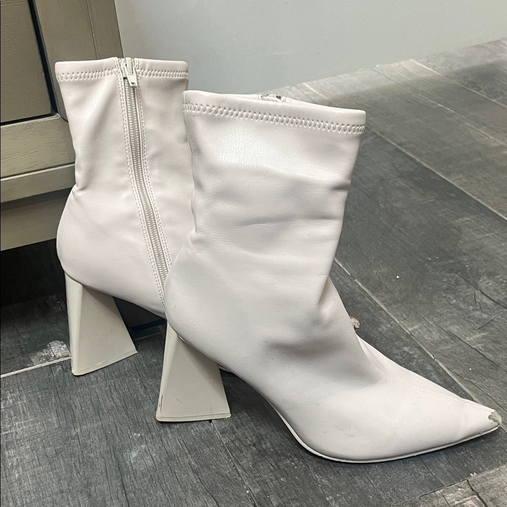 Steve Madden Square Heeled Off-White Booties